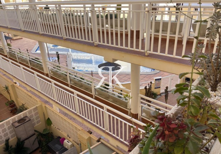 Wiederverkauf - Wohnung - Orihuela Costa - Campoamor