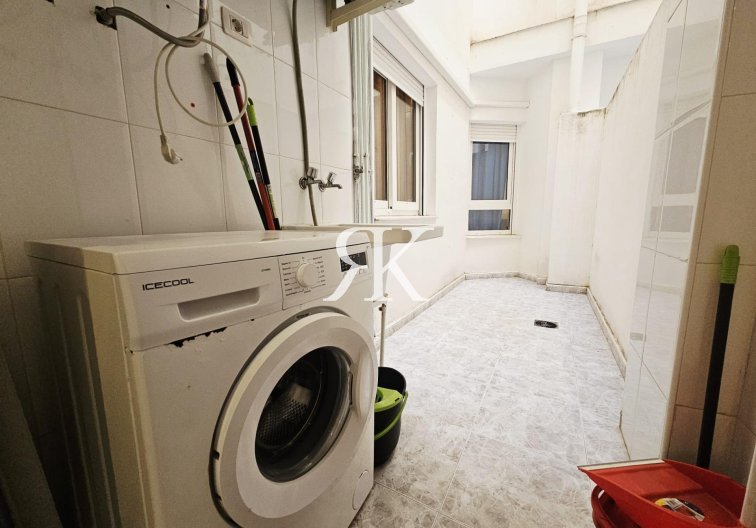 Resale - Apartment - Torrevieja - Estacion De Autobuses