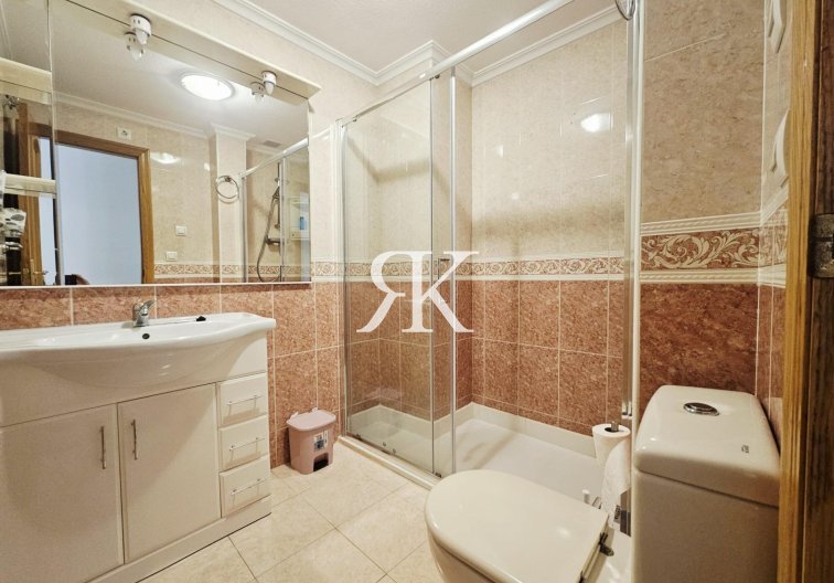 Resale - Apartment - Torrevieja - Estacion De Autobuses