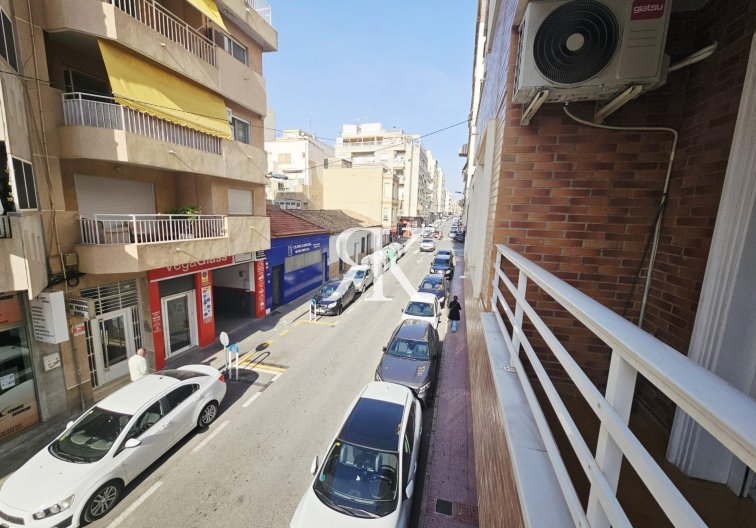 Resale - Apartment - Torrevieja - Estacion De Autobuses