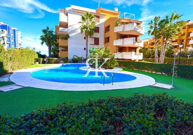 Segunda mano - Apartamento  - Torrevieja - Punta Prima