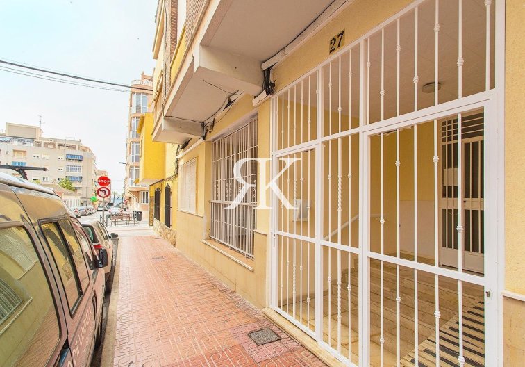 Wiederverkauf - Wohnung - Torrevieja - Playa del Cura