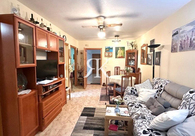 Segunda mano - Apartamento  - Torrevieja - Centro