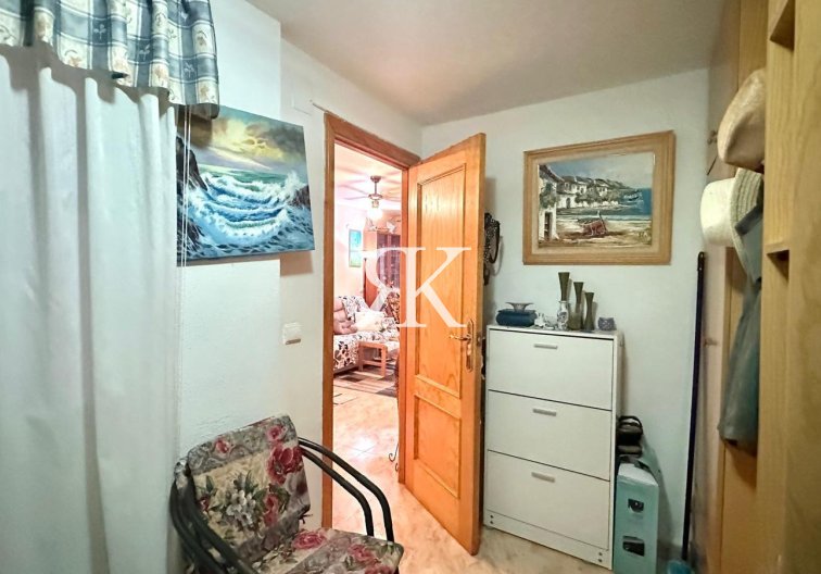 Segunda mano - Apartamento  - Torrevieja - Centro