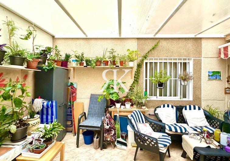 Segunda mano - Apartamento  - Torrevieja - Centro