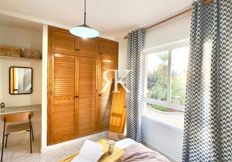 Segunda mano - Apartamento  - Torrevieja - Playa del Cura