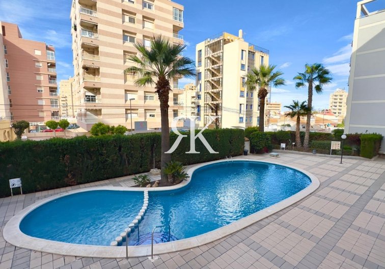 Segunda mano - Apartamento  - Torrevieja - Playa del Cura