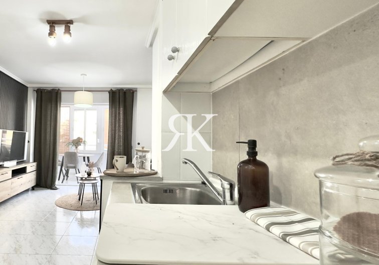 Segunda mano - Apartamento  - Torrevieja - Playa del Cura