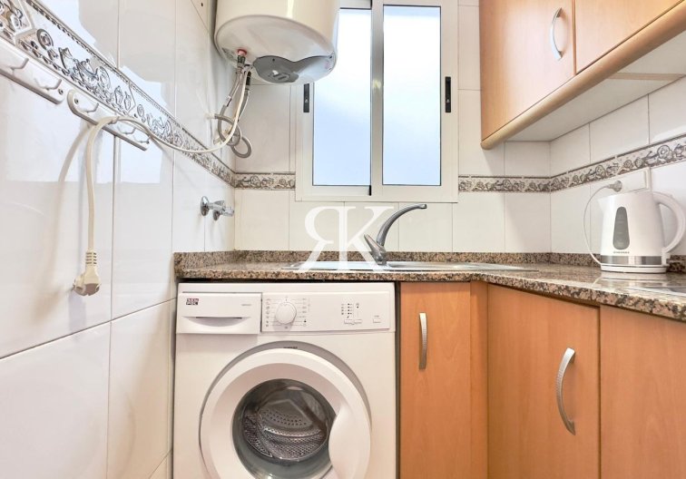 Segunda mano - Apartamento  - Torrevieja - Centro