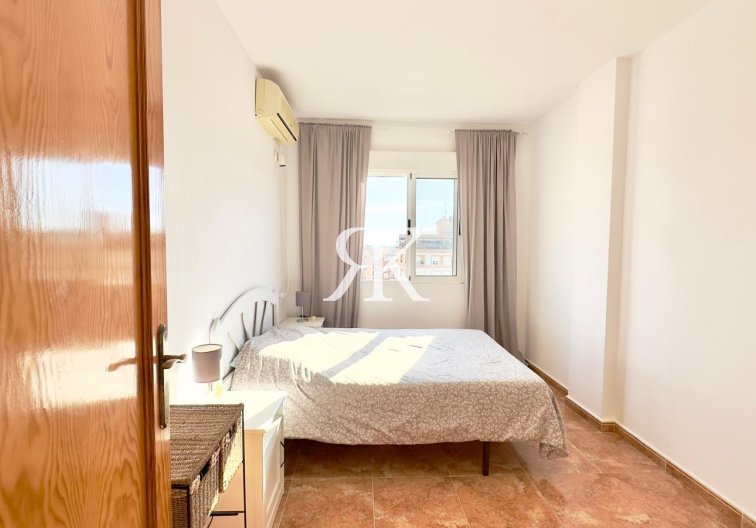 Segunda mano - Apartamento  - Torrevieja - Centro