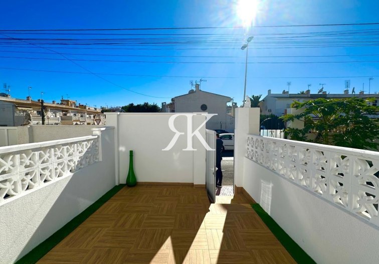 Revente - town house - Torrevieja - Estacion De Autobuses