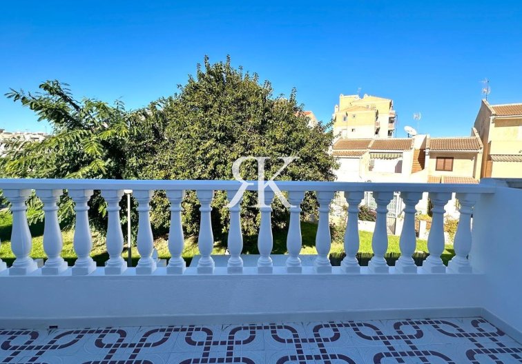 Revente - town house - Torrevieja - Estacion De Autobuses