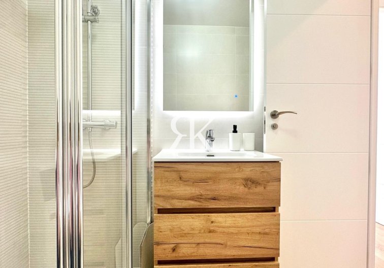 Revente - town house - Torrevieja - Estacion De Autobuses