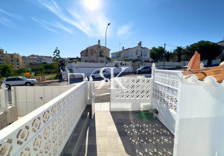 Revente - town house - Torrevieja - La Mata