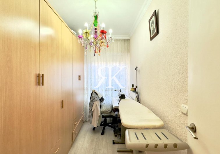 Segunda mano - Apartamento  - Torrevieja - Centro