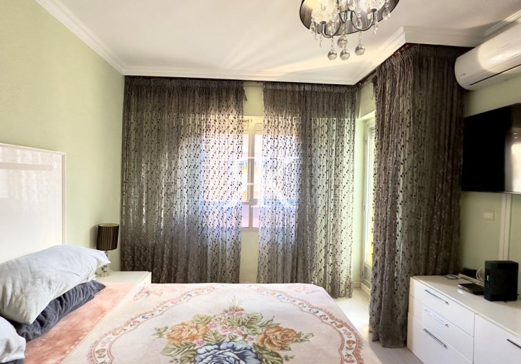 Segunda mano - Apartamento  - Torrevieja - Centro