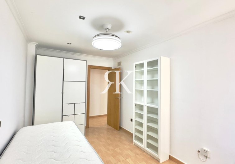 Segunda mano - Apartamento  - Torrevieja - Centro