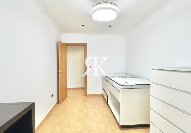 Segunda mano - Apartamento  - Torrevieja - Centro