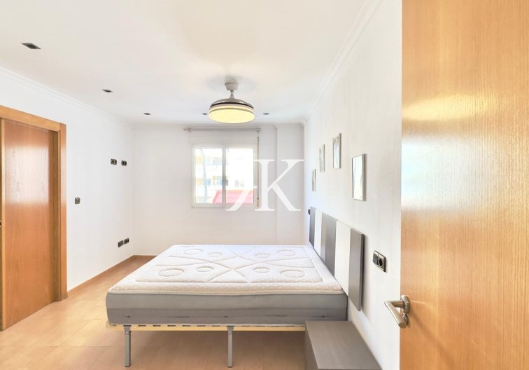 Segunda mano - Apartamento  - Torrevieja - Centro