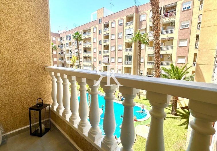Revente - Appartement - Torrevieja - Centro