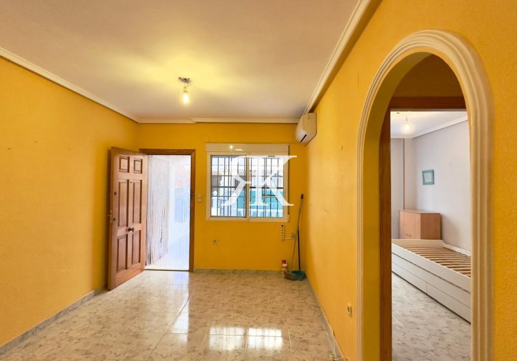 Segunda mano - Apartamento  - Torrevieja - La Mata Pueblo