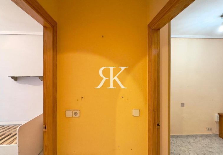 Segunda mano - Apartamento  - Torrevieja - La Mata Pueblo