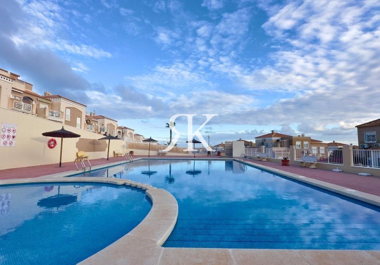 Resale - Bungalow - Torrevieja - Torreblanca