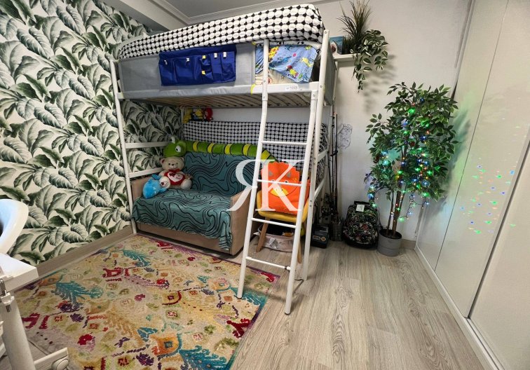 Resale - Apartment - Torrevieja - Aguas Nuevas