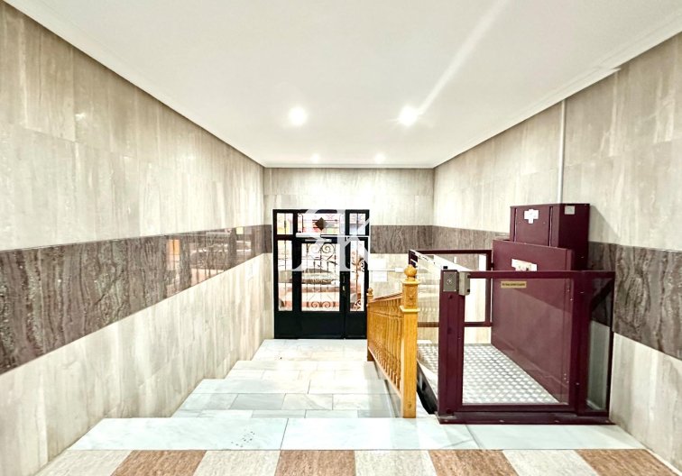 Revente - Appartement - Torrevieja - Centro