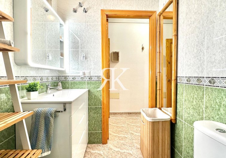 Revente - Appartement - Torrevieja - Centro