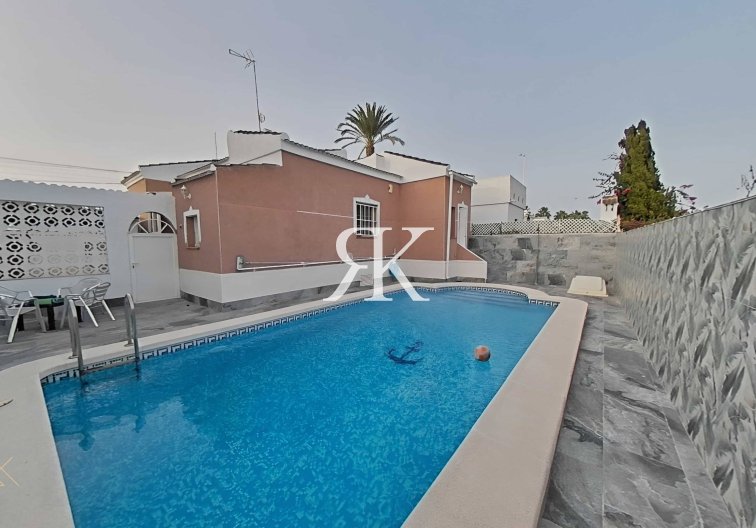 Revente - villa - Torrevieja - San Luis