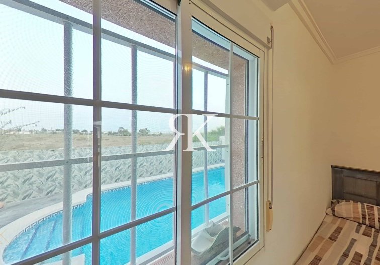 Revente - villa - Torrevieja - San Luis