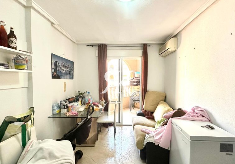 Segunda mano - Apartamento  - Torrevieja - Estacion De Autobuses