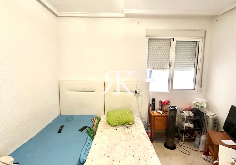 Segunda mano - Apartamento  - Torrevieja - Estacion De Autobuses