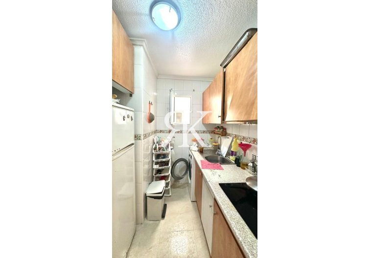 Segunda mano - Apartamento  - Torrevieja - Estacion De Autobuses