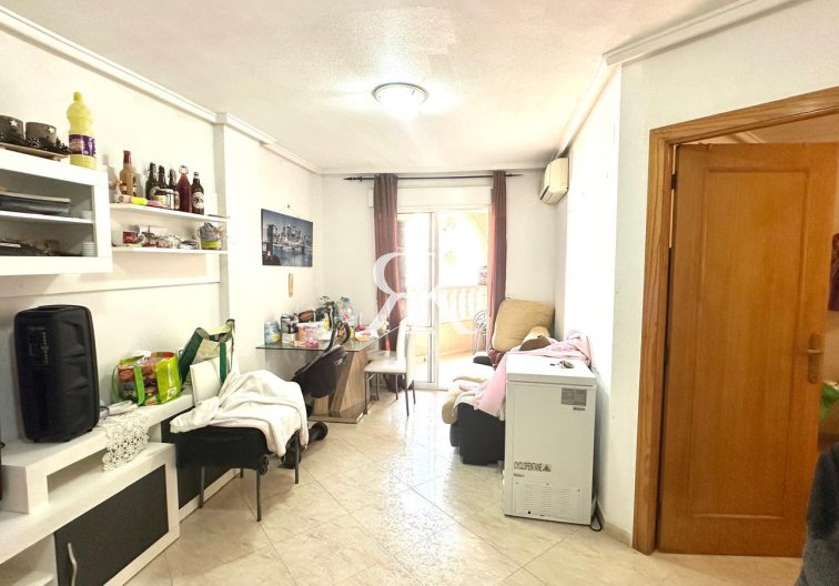 Segunda mano - Apartamento  - Torrevieja - Estacion De Autobuses