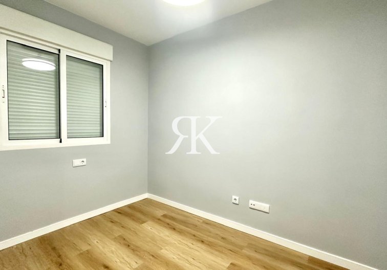 Resale - Apartment - Torrevieja - La Mata Pueblo