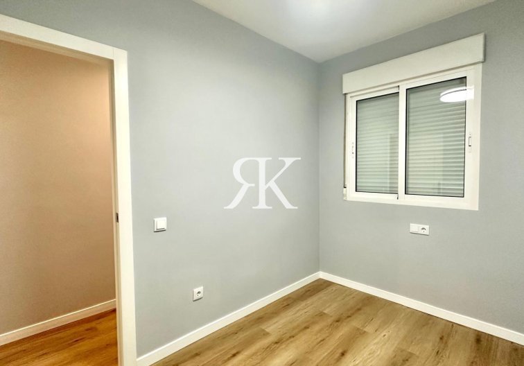 Resale - Apartment - Torrevieja - La Mata Pueblo