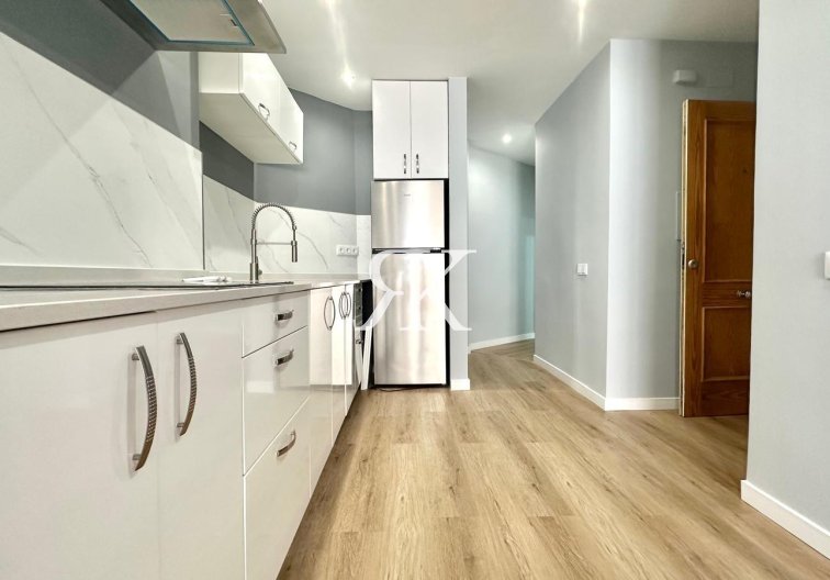 Resale - Apartment - Torrevieja - La Mata Pueblo