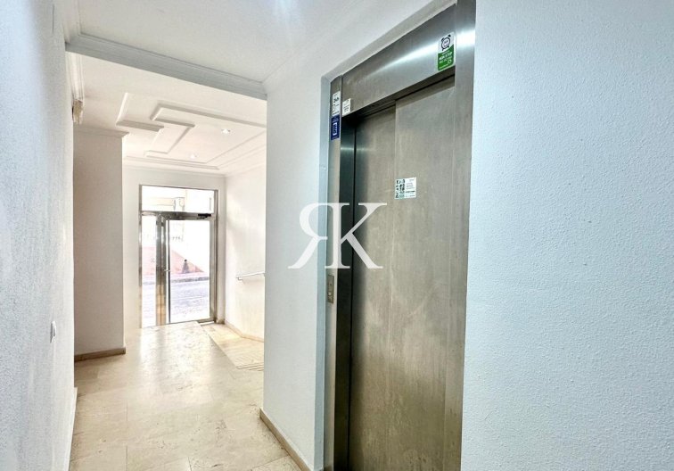 Resale - Apartment - Torrevieja - La Mata Pueblo