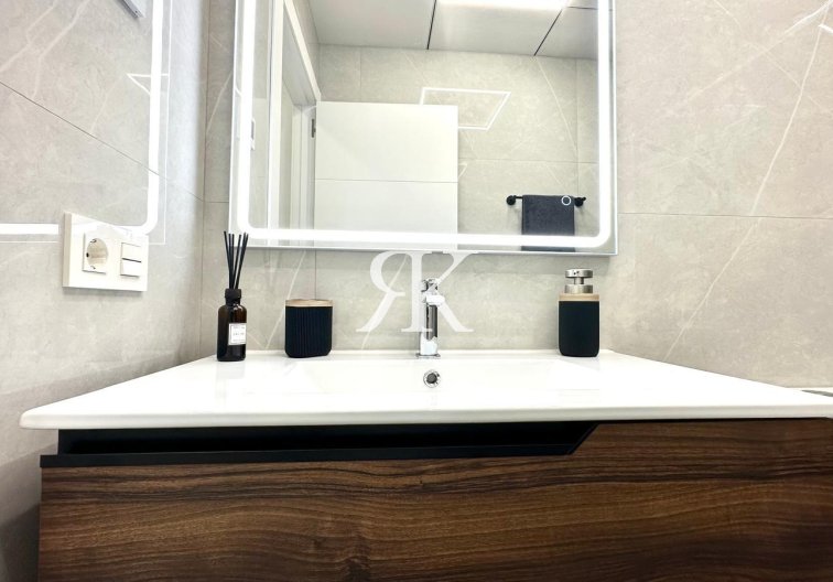 Wiederverkauf - Wohnung - Torrevieja - Playa del Cura