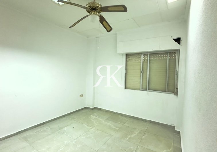 Segunda mano - Apartamento  - Torrevieja - Centro