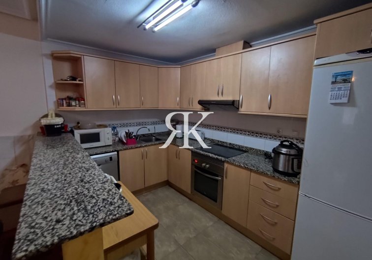 Segunda mano - Apartamento  - Torrevieja - Estacion De Autobuses