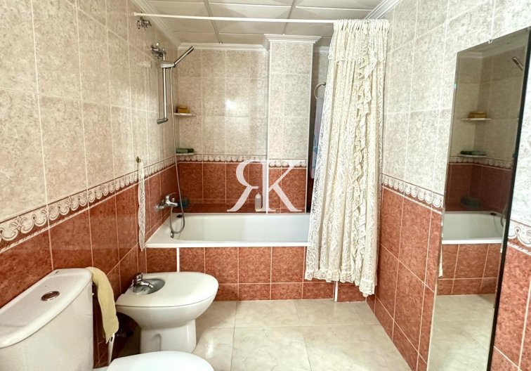 Segunda mano - Atico - Torrevieja - Centro