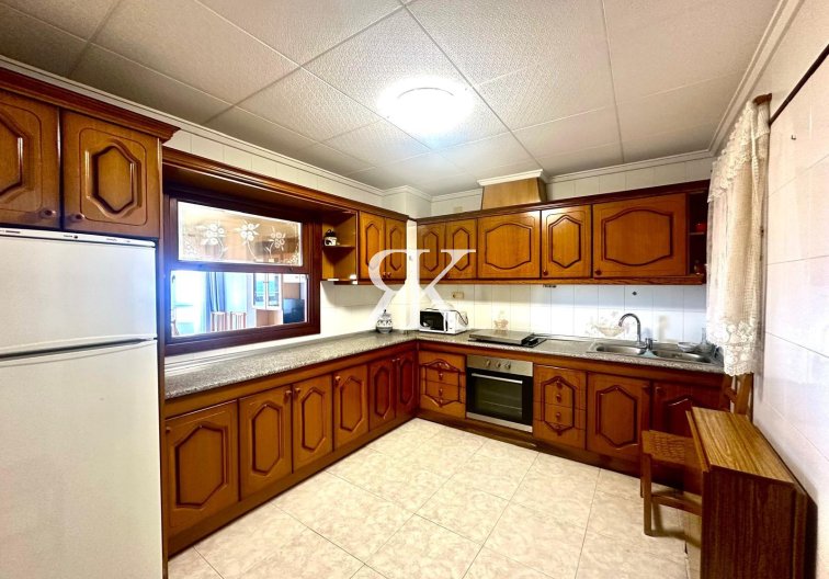 Resale - Apartment - Torrevieja - Centro