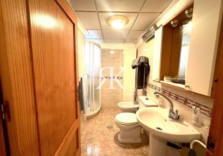 Resale - Apartment - Torrevieja - Playa del Cura