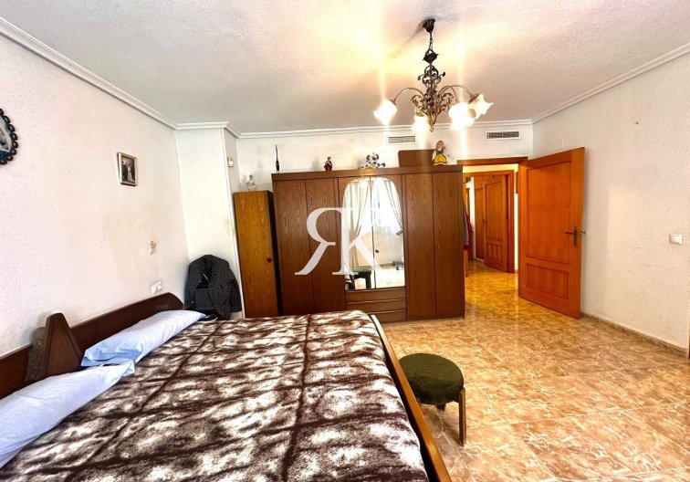 Resale - Apartment - Torrevieja - Playa del Cura