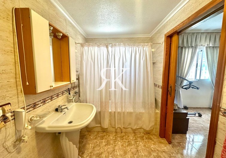Resale - Apartment - Torrevieja - Playa del Cura