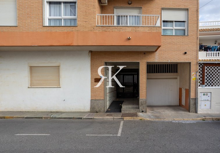 Segunda mano - Apartamento  - Los Montesinos - Costa Blanca