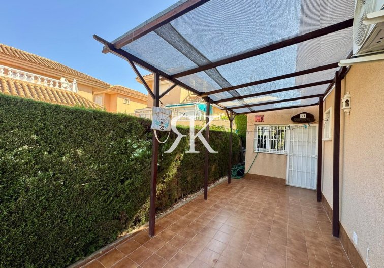 Revente - villa - Torrevieja - Costa Blanca